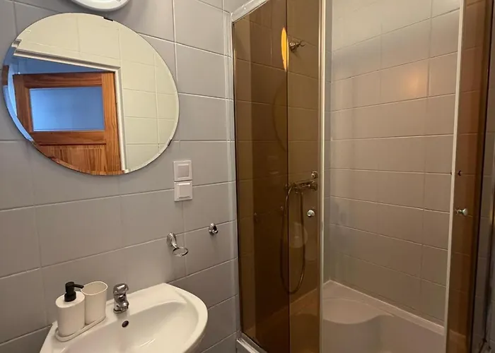 Izba Pod Sniezka Hotel