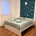 Izba Pod Sniezka Hotel *