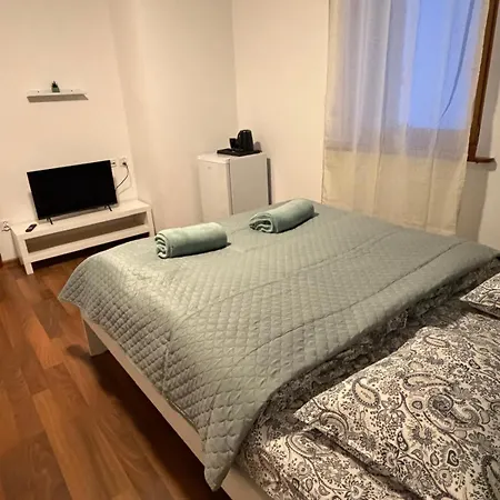 Hotel Dzikie Fiolki *