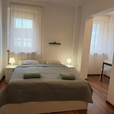 Dzikie Fiolki Hotel *