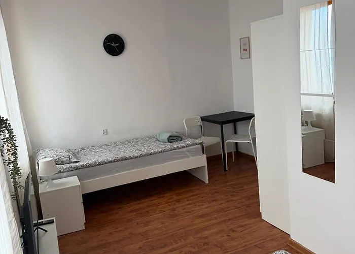 Izba Pod Sniezka Otel *