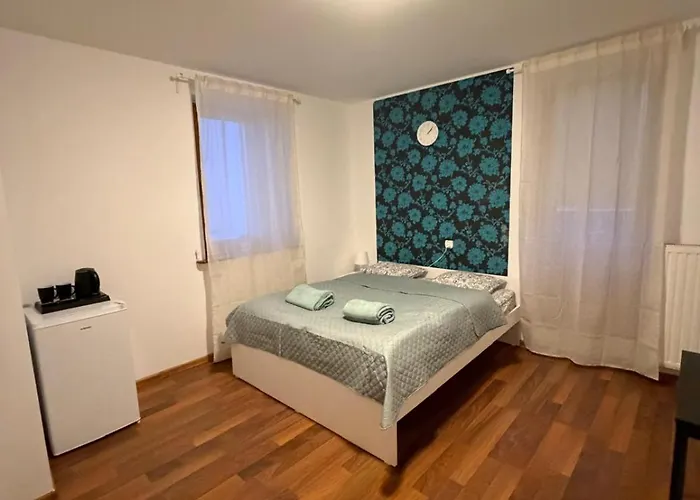 Izba Pod Sniezka Hotel *